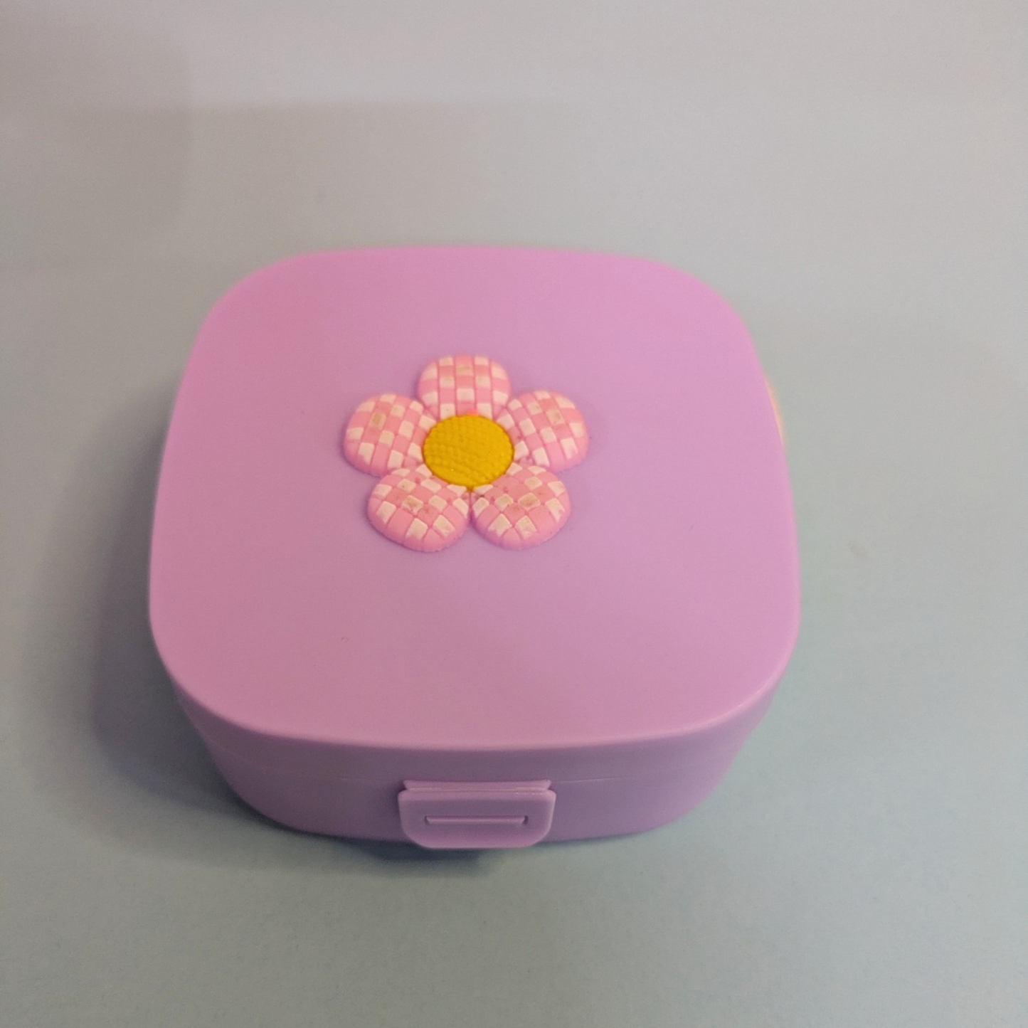 Mini portable flower jewellery organizer
