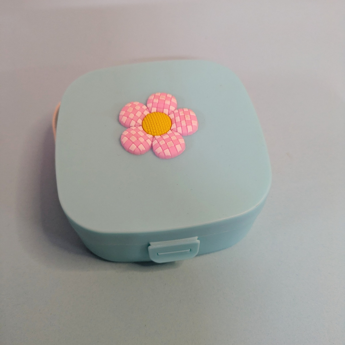 Mini portable flower jewellery organizer