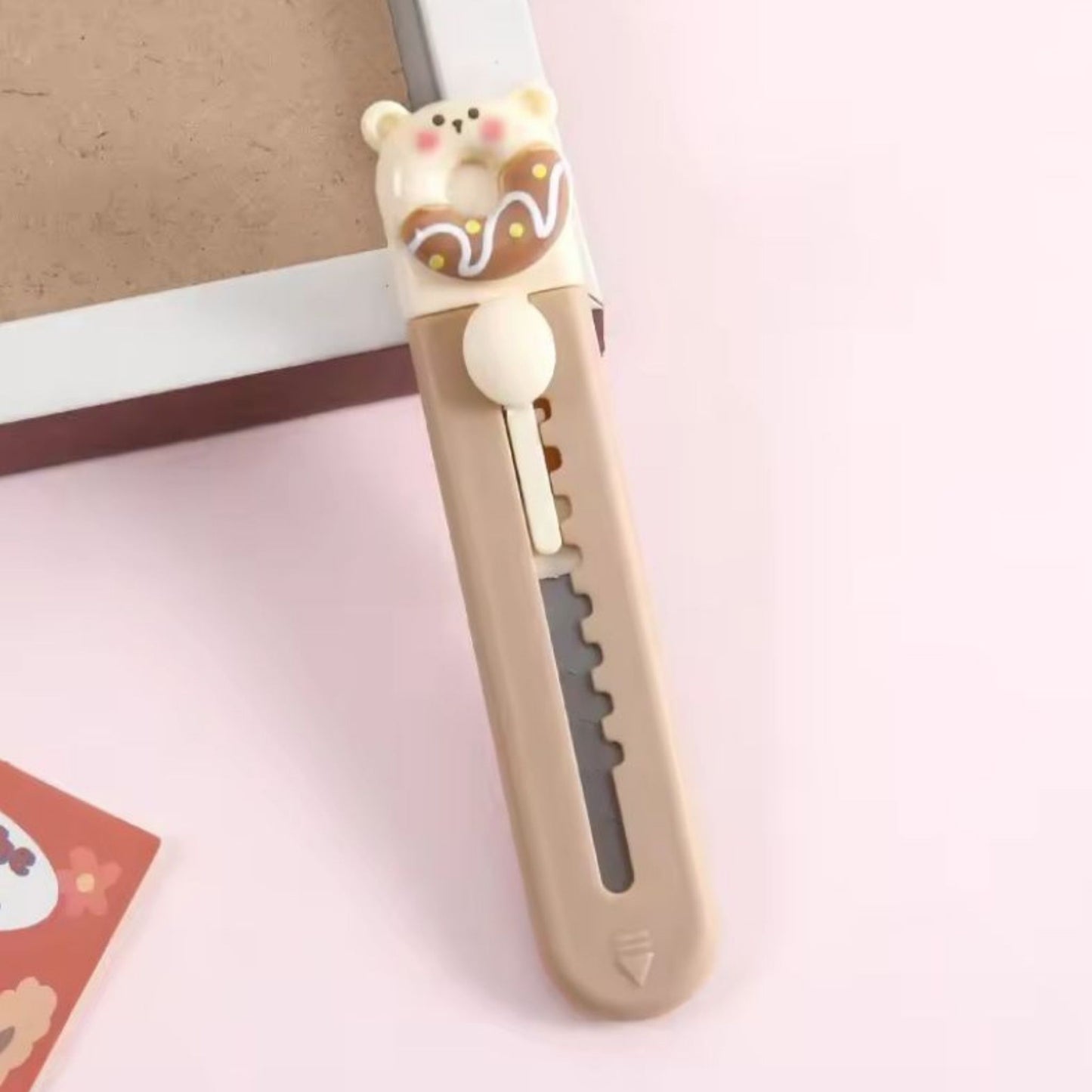 Bear paper cutter