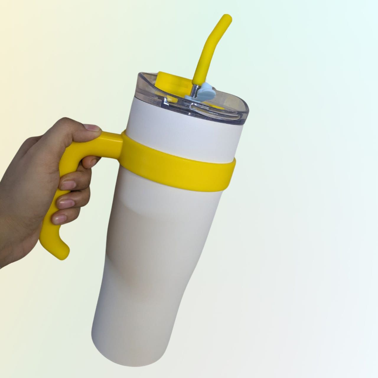 Insulated single color tumblers with steel straw