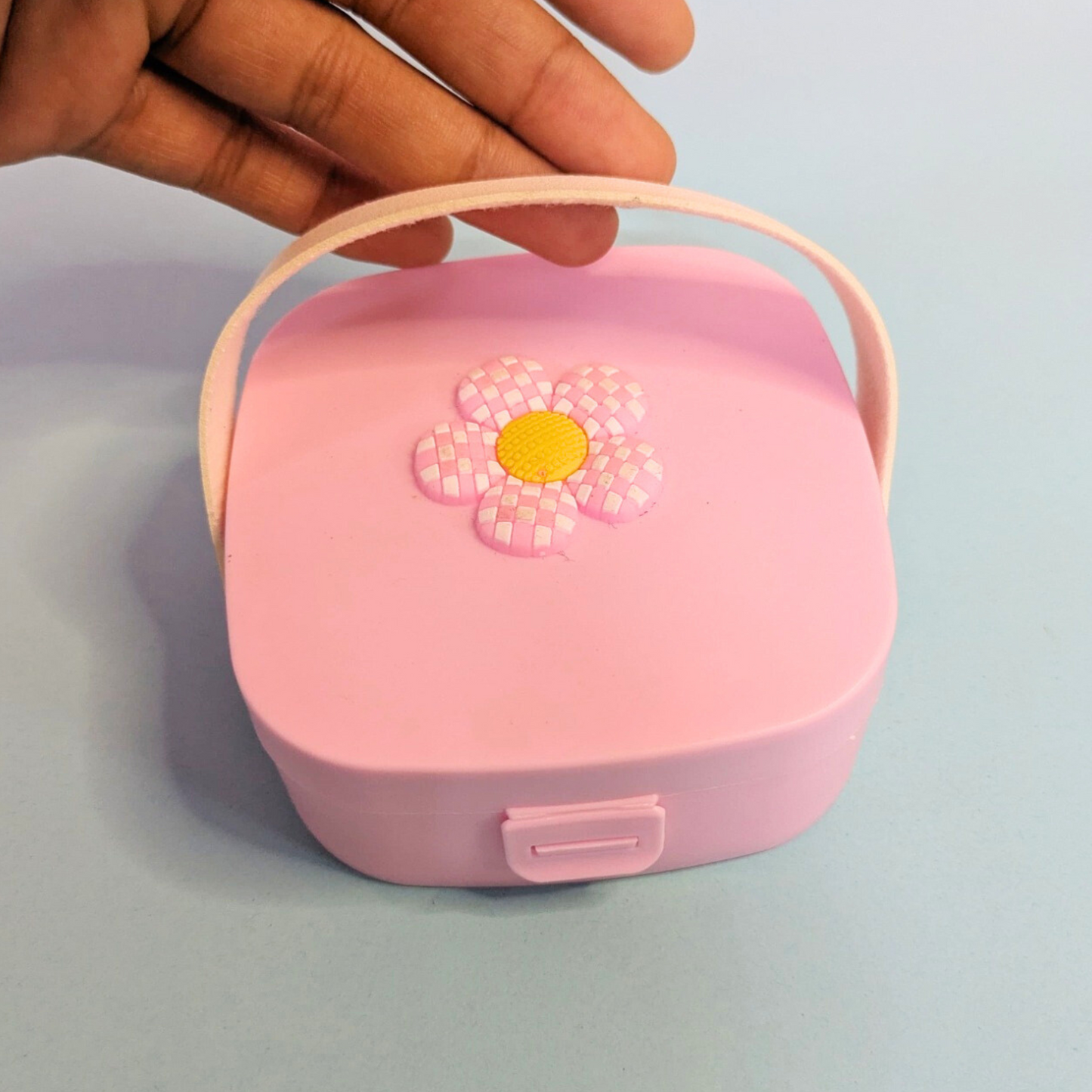 Mini portable flower jewellery organizer