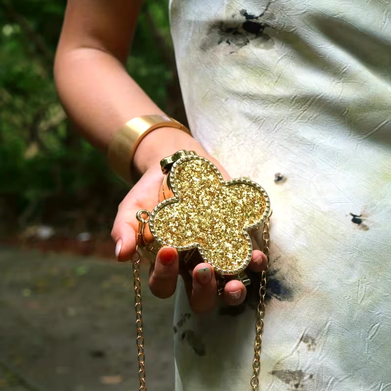 Clover Stoned Clutch