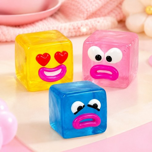 Emoji cube squishy