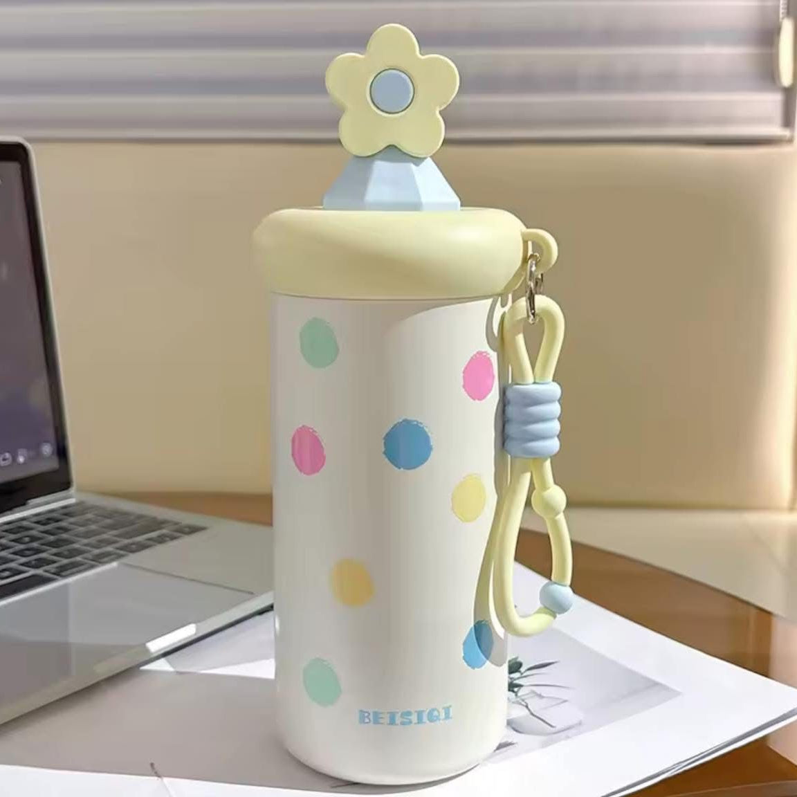 Insulated Floral Sipper Bottle