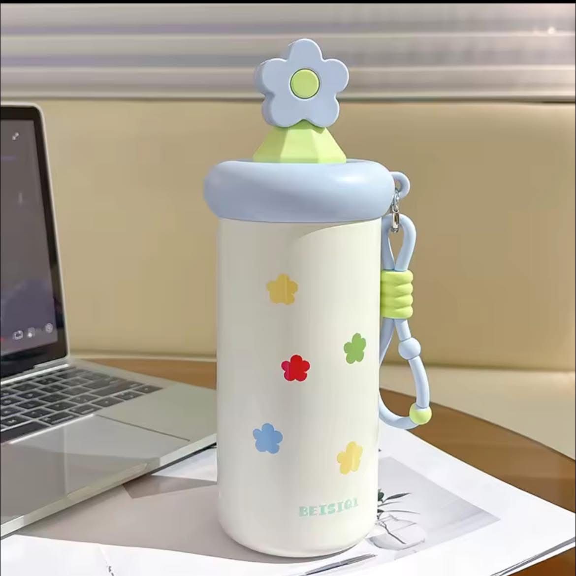 Insulated Floral Sipper Bottle