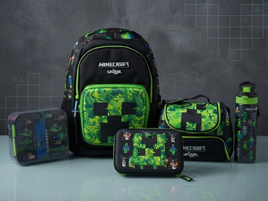 Minecraft Theme Bundle (17-inch bag, lunch box, lunch bag, pencil organizer, water bottle)