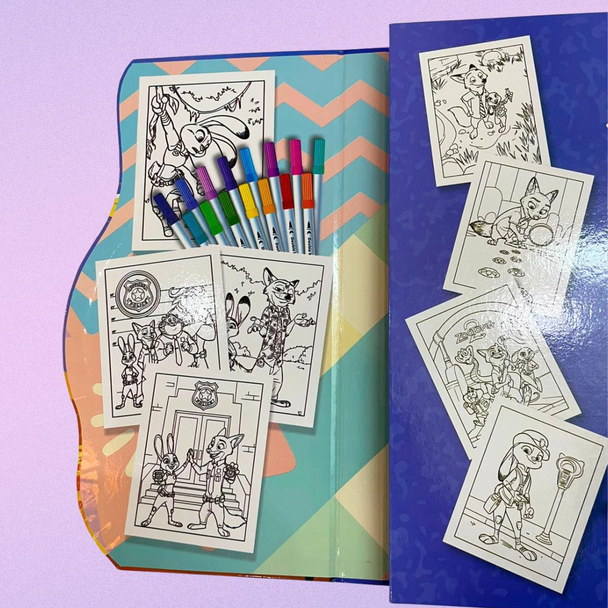 Variant 2 kids colouring book activity with 16 dual nip markers and drawing book